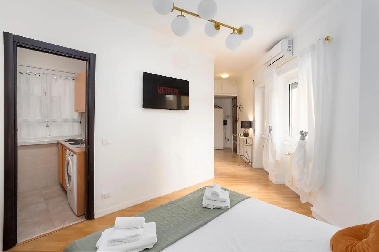 Re Di Roma - Charme Apartment 0*, Rome